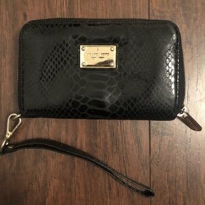Michael Kors Wallet black snake gold hardware